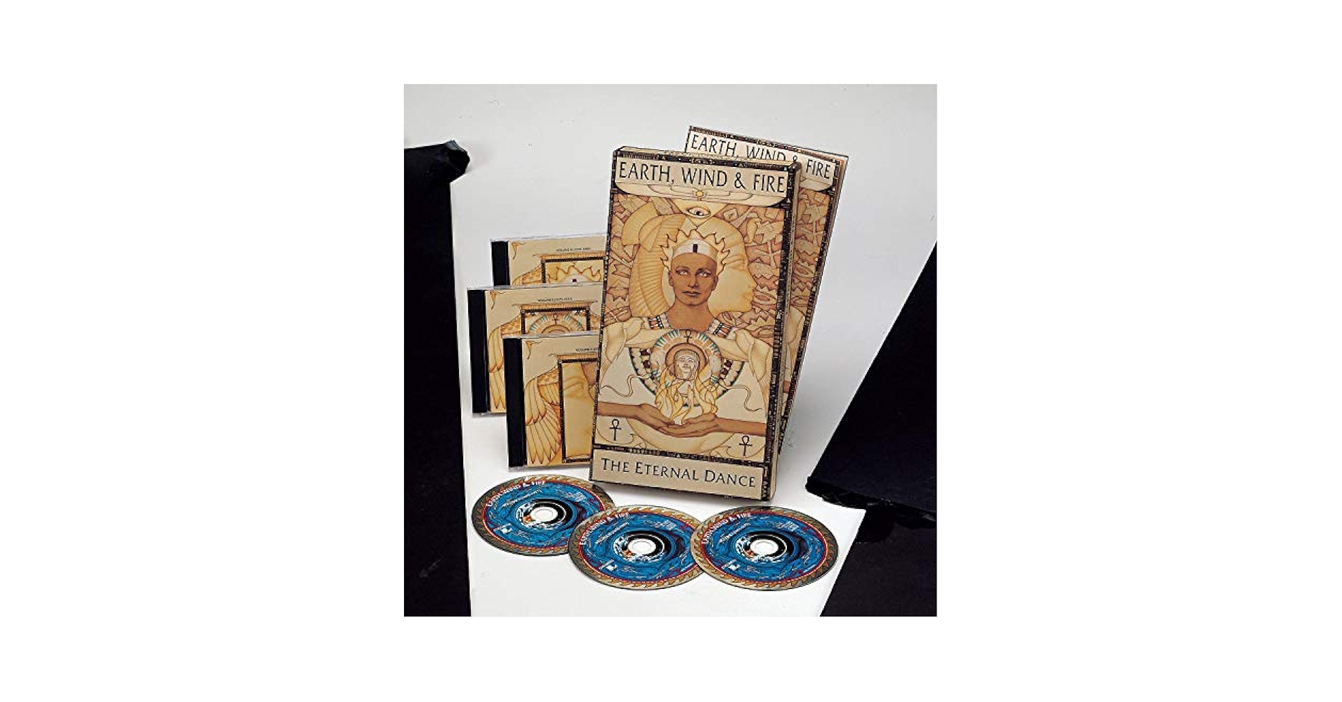 洋楽 EARTH WIND & FIRE   THE ETERNAL DANCE Earth Wind & Fire - The Eternal Dance - Amazon.com Music